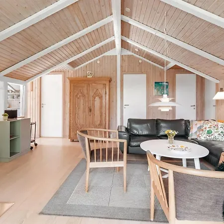 Hatem - 500m From The Sea By Interhome